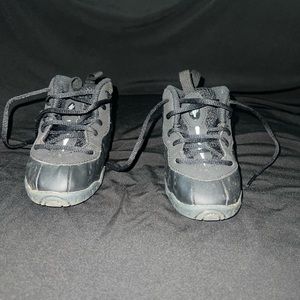 Size 7C little posite one